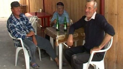 Guvernul Orbán lansează un program pentru sprijinirea cârciumilor de la sate