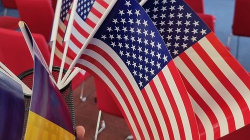 Emil Hurezeanu, întrebat despre poziţionarea SUA faţă de România: Nu există deocamdată o poziţie definitivă, să zicem, sau o poziţie, pur şi simplu, a Statelor Unite faţă de România. Există mai multe intervenţii