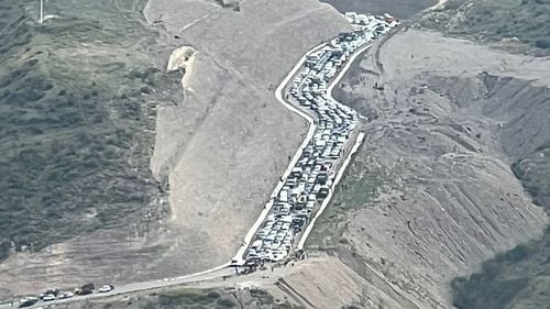 Un acord de pace între Armenia şi Azerbaidjan este „la îndemână”, afirmă premierul Paşinian