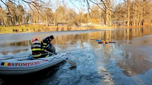 Salvatorul fetiţei care era să se înece în Parcul Romanescu este indian, nu nepalez / Vipan Kumar va primi titlul de cetăţean de onoare al Craiovei