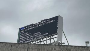 Primarul Constanței a afișat în oraș un mesaj despre cum USR s-ar fi opus proiectelor europene / USR, care strânge semnături pentru demiterea lui Vergil Chițac, îl acuză de fake-news și publică un proces verbal din Consiliul Local