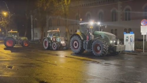VIDEO Fermierii încep să sosească în parcarea din centrul Timişoarei, unde vor protesta până în 24 ianuarie
