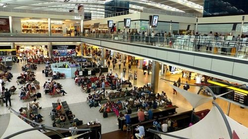 Aeroportul Heathrow din Londra și-a depășit recordul de pasageri în 2024: 83,9 milioane / Este al patrulea cel mai aglomerat aeroport din lume / Pentru 2025 se așteaptă să se treacă de 84 de milioane de călători