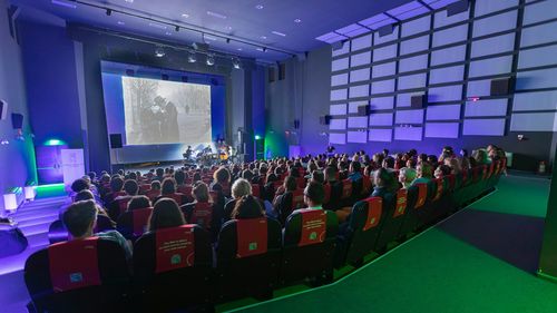 Cine-concerte la TIFF: un SF din 1927 care a influențat puternic cinematografia și un horror japonez (ZilesiNopti.ro)