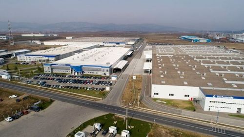 Companiile Star Transmission și Star Assembly ale Grupului Daimler au oferit câte 100.000 de lei spitalelor din Sebeș și Cugir, orașe în care dețin fabrici