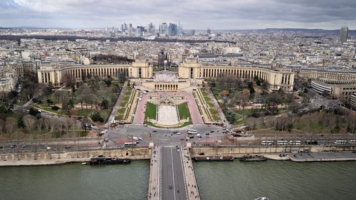 Caniculă în Europa: decese în Franța, incendii mortale în Spania și măsuri la centrala nucleară din Elveția