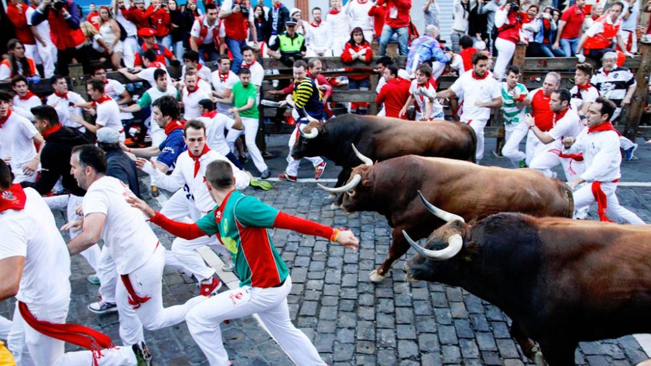 Celebra cursă cu tauri din Pamplona, anulată din cauza pandemiei