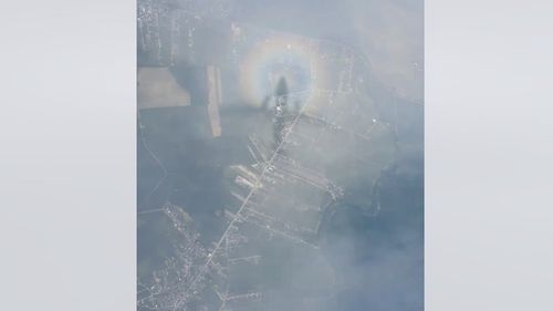 VIDEO Echipajul unei aeronave militare și-a văzut ”îngerul păzitor” / E vorba de un fenomen optic rar