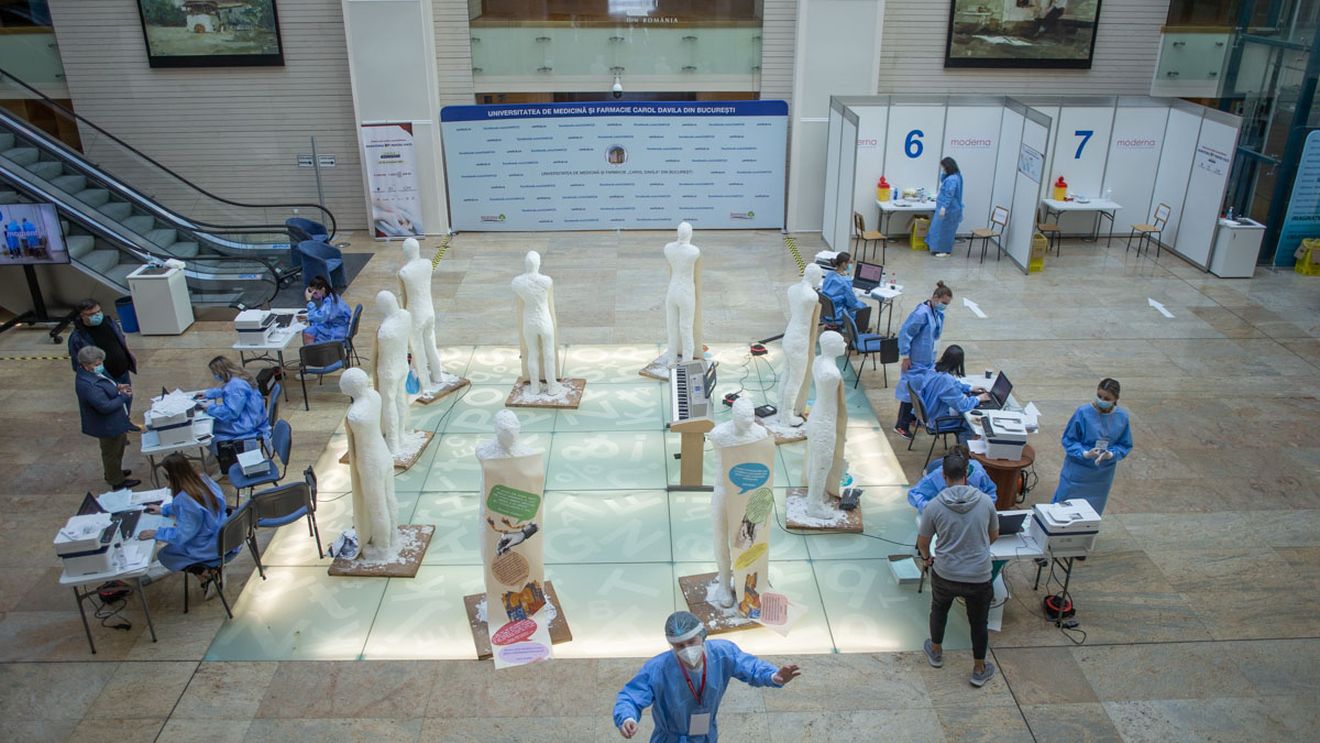 'Maratonul pentru viaţă'' în Bucureşti / Opt centre de vaccinare anti-COVID vor avea program prelungit