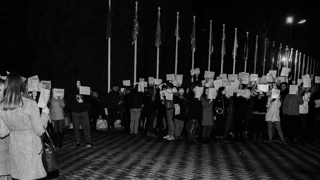 Protest al studenților de la Universitatea de Medicină Târgu Mureș împotriva noului sistem de examene