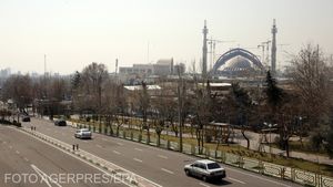 Sute de iranieni au murit după ce au luat metanol pentru a se vindeca de Covid-19. În unele provincii, decesele provocate de consumul de metanol depăşesc numărul celor cauzate de coronavirus