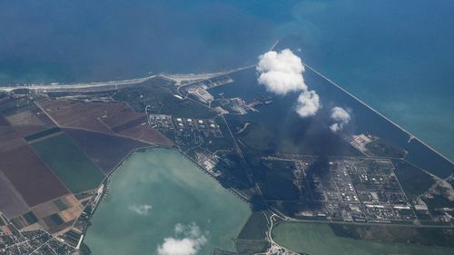 Cei doi bărbați răniţi grav în explozia de la Petromidia, transferaţi la o clinică din Germania