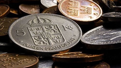 Suedia și Norvegia regândesc planurile privind societatea fără numerar din cauza temerilor legate amenințările de securitate ale Rusiei