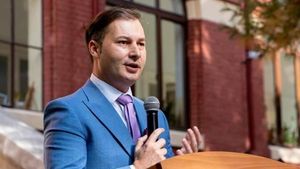 Secretar de stat în Ministerul Energiei şi preşedintele PNL Neamţ, trimis în judecată de DNA după ce şi-ar fi folosit influenţa pentru menţinerea unei persoane la şefia Direcţiei Silvice Neamţ