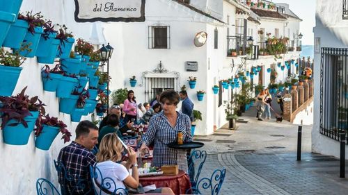 Spania a obţinut venituri record din turism în 2023, peste nivelul dinaintea pandemiei COVID-19