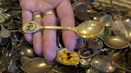 Analiză: Piaţa caselor de amanet din România, nivel record estimat la 1,8 miliarde de lei, în 2023 / Rezultatul net al caselor de amanet a crescut anul trecut cu 23% faţă de 2021