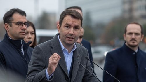 Drulă face plângere la Agenția de Reglementare a Pieței de Capital din Canada, dar și la ASF: Să nu uităm că Ciolacu își desfășoară afacerile prin apropiați, cum este doamna Docuz