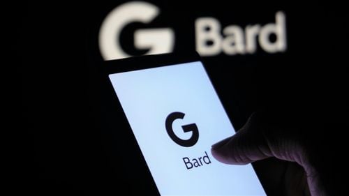 Chatbotul Bard al Google a fost redenumit Gemini/ Compania a lansat o nouă aplicaţie şi opţiuni de abonamente