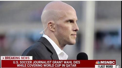 Jurnalistul american Grant Wahl a murit în timpul unei relatări din Qatar/ Wahl dormea puțin, se simțea rău și acuza ”durere în piept și senzație de apăsare”/ Medicii de la Cupa Mondială i-au dat sirop de tuse și antibiotic