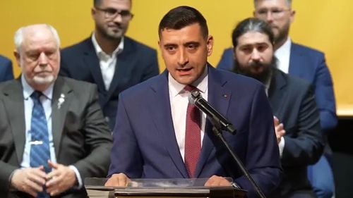 Extremistul George Simion: „De mâine începând, pentru a preveni un asasinat, voi avea asigurată pază de la SPP” / Este al doilea lider politic după Dragnea care susține că este vizat de o tentativă de asasinat