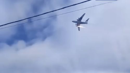 Un avion militar rusesc cu 15 persoane la bord s-a prăbușit
