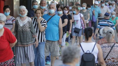 ULTIMA ORĂ 1.984 de cazuri noi de coronavirus au fost confirmate în ultimele 24 de ore, la 27.000 de teste PCR și rapide/ 23 de pacienți au murit și 280 sunt internați la ATI