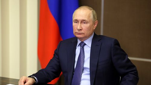 Rusia a intrat oficial în recesiune în trimestrul al treilea / Economia a scăzut cu 4 %, după ce se contractase cu 4,2 % și în trimestrul al doilea, când sancțiunile occidentale au început să îşi facă efectul