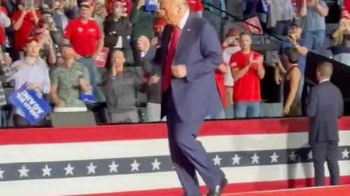 Times of Israel: Într-o scenă inimaginabilă în urmă cu patru ani, arabii din Michigan se bucură de victoria lui Trump, la care au contribuit prin vot