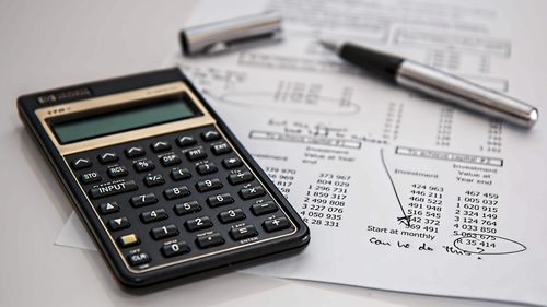 Studiu Bloomberg: Ritmul de creștere a economiilor est-europene a încetinit din cauza deteriorării cererii la export/ În trimestrul patru al anului 2018, PIB-ul României a rămas nemodificat