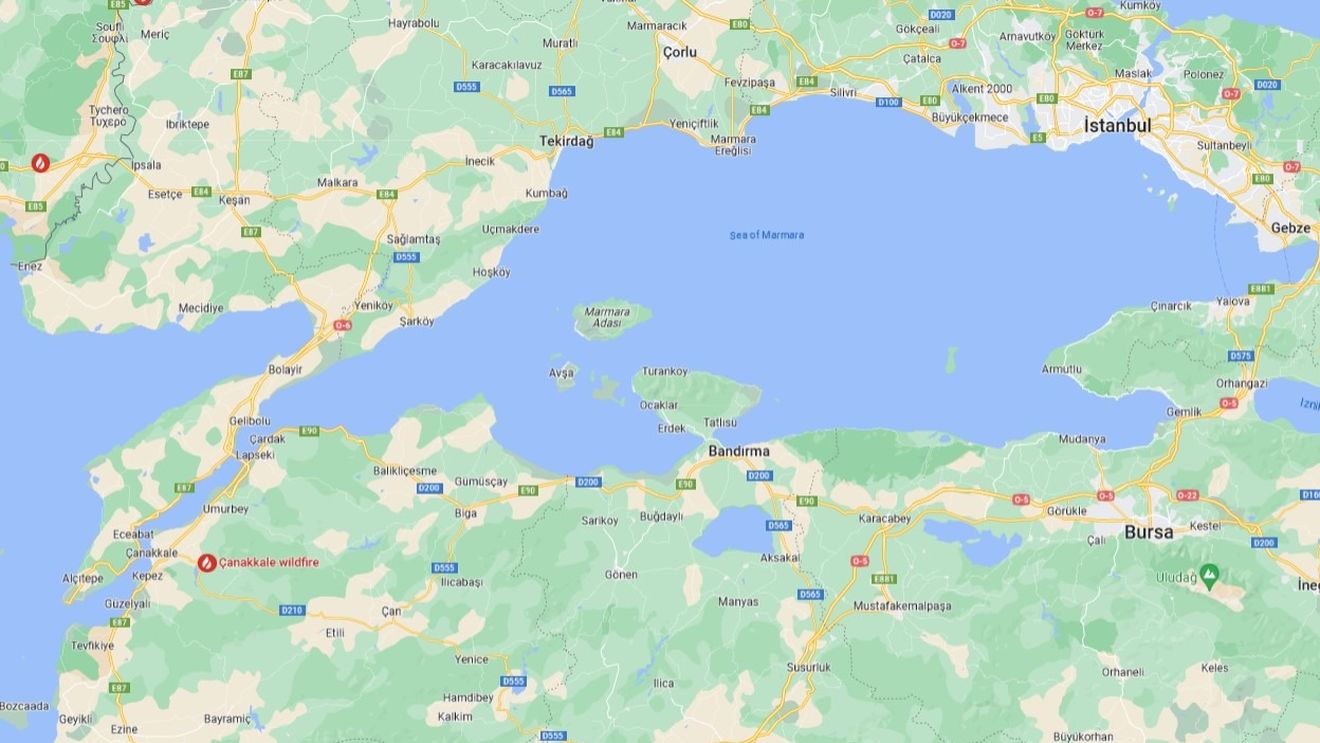 Traficul maritim din Strâmtoarea Dardanele, în nord-vestul Turciei, a fost perturbat în urma unui incediu de pădure