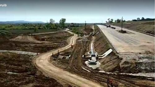 Ministrul Cuc dă vina pe constructorul spaniol pentru eșecul de la Autostrada Lugoj - Deva. Saptamana viitoare se deschide traficul pe lotul 4 al Autostrazii Lugoj-Deva/ Constructorul lotului 3, amenintat cu rezilierea