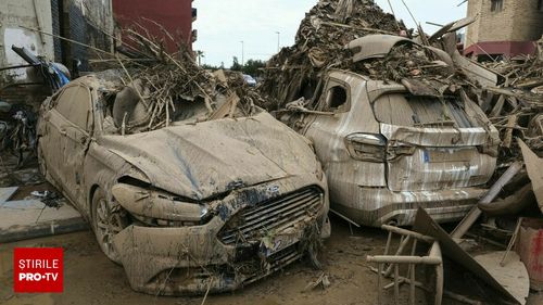 Un cuplu de români și fiica lor au murit în garaj, în inundațiile din Valencia. În casă, masa era pregătită pentru cină