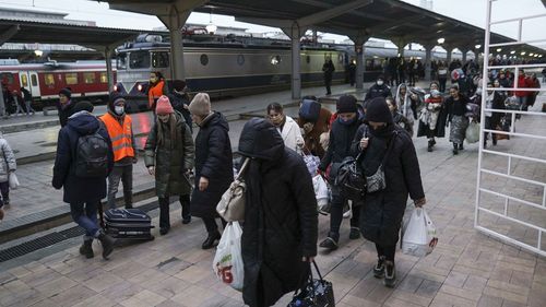 CNN: 343 de mii de ucraineni au intrat în România de la începutul invaziei, 84.000 au rămas, restul au plecat spre alte țări europene