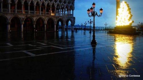 Veneția: Piaţa San Marco şi Podul Rialto de pe Canal Grande vor fi iluminate de Crăciun