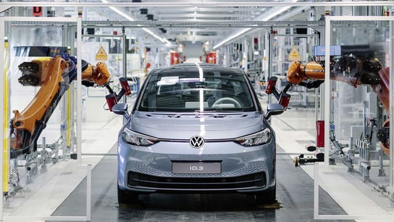 Cea mai redusă rată a șomajului de la reunificarea Germaniei. Probleme mari pentru industria auto