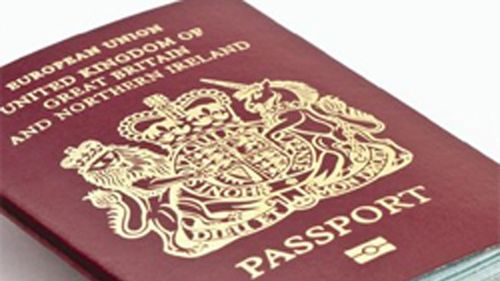 Britanicii care călătoresc în UE vor avea nevoie de o viză de 7 euro începând din vara anului 2025. Birocrație suplimentară provocată de Brexit