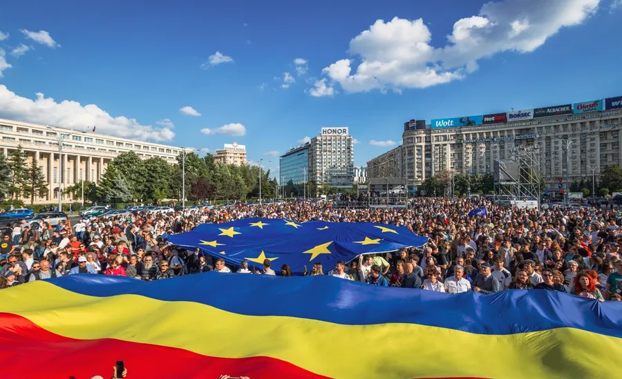 Miting Nicușor Dan in piata victoriei din bucuresti