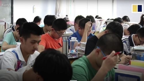 20 de studenți de la cea mai veche universitate din Hong Kong au descoperit că un coleg a creat imagini pornografice cu IA, folosind fotografiiile lor de pe Instagram