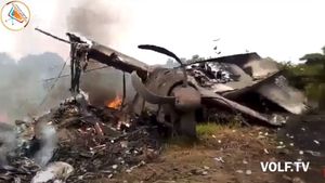 Un avion de transport militar s-a prăbuşit în Kazahstan în timp ce ateriza în condiții de ceață: patru morţi
