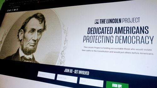 Lincoln Project, puternicul grup republican anti-Trump, se află în pragul colapsului din cauza unor scandaluri sexuale și financiare