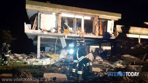 31 de răniţi după o explozie într-o clădire din Italia care găzduieşte solicitanţi de azil / O scurgere de gaz, cauza probabilă a deflagrației