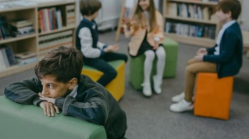 Avertisment lansat de The Telegraph: Islamismul a scăpat de sub control în școlile franceze / O versiune rigidă a religiei a prins rădăcini în numeroase săli de clasă, amenințând valorile liberale ale Franței