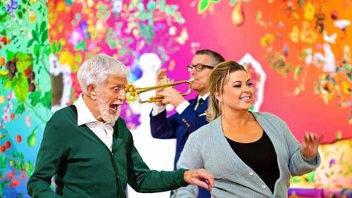 Actorul Dick Van Dyke (97 de ani), o legendă a Hollywood-ului, s-a izbit cu maşina de o poartă în Malibu / El a avut răni ușoare