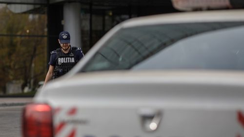 Bătaie în trafic, pe un mare bulevard din Ploieşti / Circulaţia a fost blocată pe un sens de mers / Când a ajuns Poliţia, persoanele implicate plecaseră