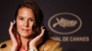 STYLAND, pe covorul roșu de la Cannes Film Festival 2026. Brandul românesc, purtat de Lisa Carlehed la conferința de presă a filmului Fjord