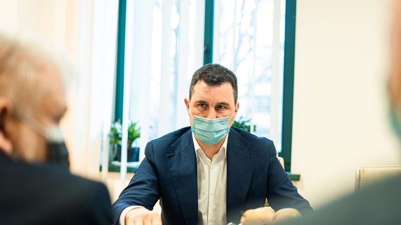Ministrul Tanczos Barna contrazice organziția de mediu WWF România, care a informat că fondurile din PNRR dedicate pădurilor riscă să fie risipite fără finalitate
