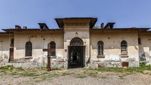 24 de milioane de euro din PNRR pentru Memorialul "Închisoarea Tăcerii" Râmnicu Sărat și Muzeul Holocaustului. Contractele de finanțare au fost semnate