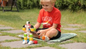 Ce facem cu copiii în vacanță? Jucăriile STEM: Sience, Technology, Engineering, Math sau învățând prin joacă (P)