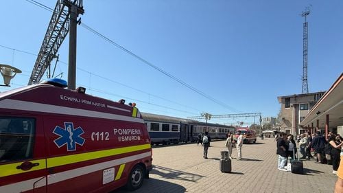 VIDEO UPDATE S-a reluat circulația feroviară, după ce două trenuri s-au ciocnit în Gara Constanța / Șapte victime transportate la spital / A fost activat Planul Roșu de intervenție