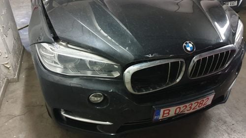 Sindicaliștii îl acuză pe ministrul Sportului, Eduard Novak, că ar fi fost implicat într-un accident cu mașina ministerului și i-ar fi cerut șoferului să își asume fapta